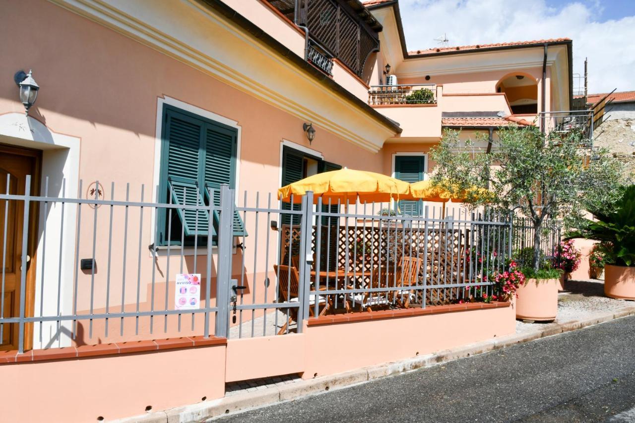 Gli Angeli Agriturismo Villa Cisano sul Neva Exterior photo