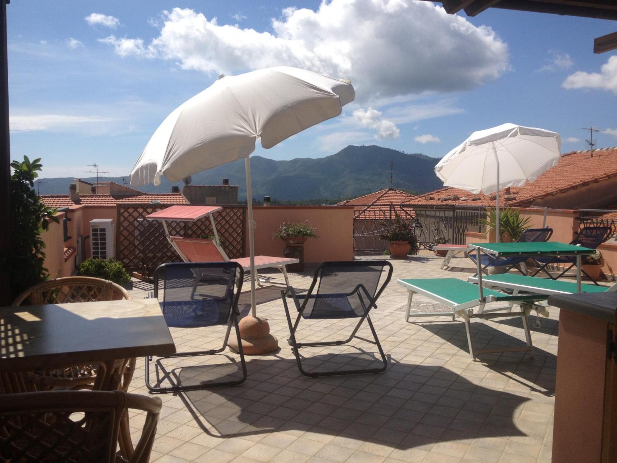Gli Angeli Agriturismo Villa Cisano sul Neva Exterior photo
